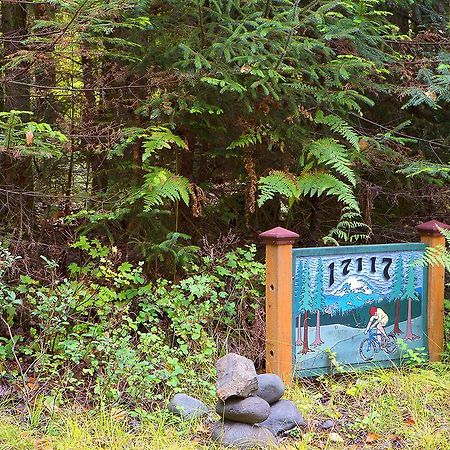 Four Stone Lodge Greenwater Exterior photo